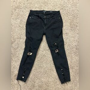 Judy blue size 15/32 black denim jeans with leopard